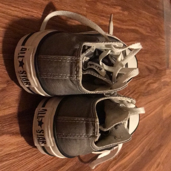 Converse - Picture 2 of 4